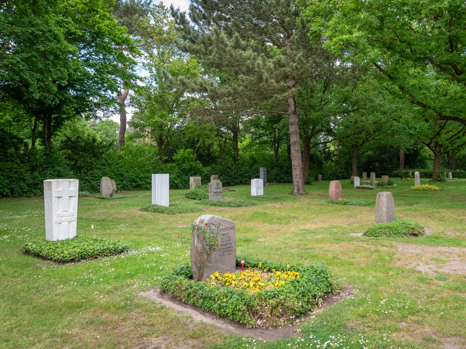 Cimetière municipal de Lahe