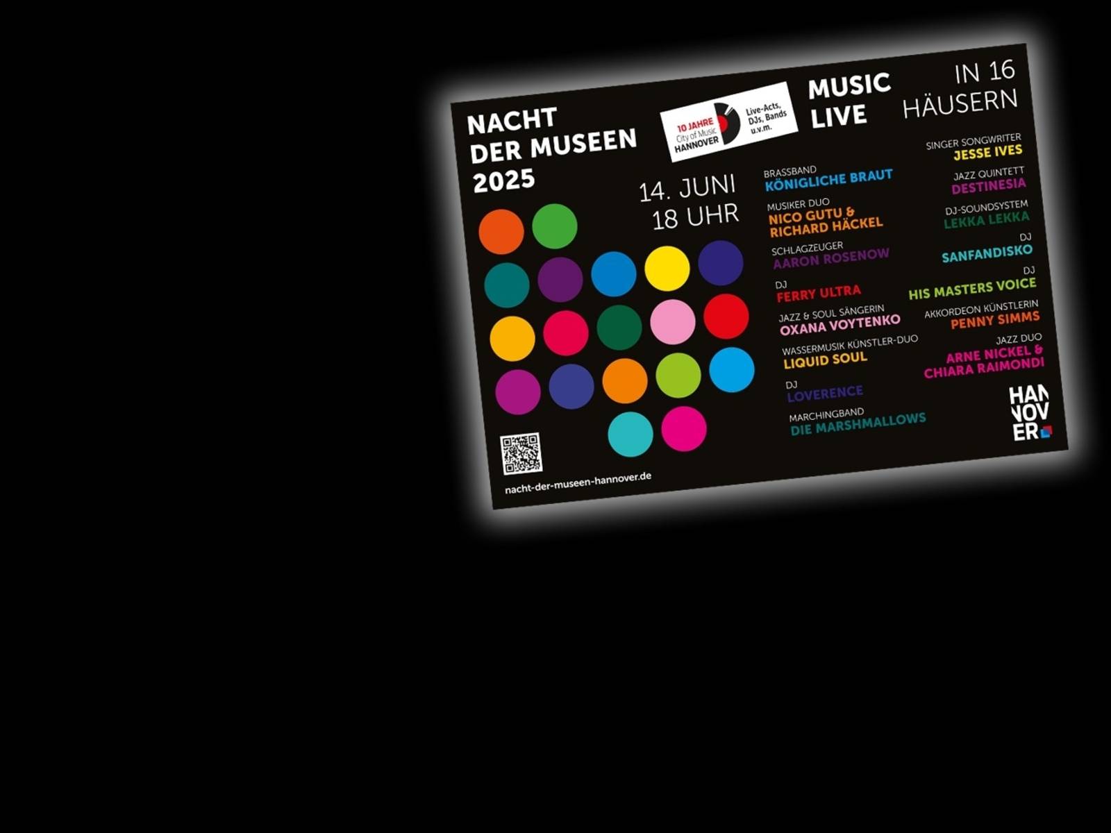 Plakat zur Nacht der Museen 2025 in Hannover, Datum 14. Juni und Musikacts in 16 Häusern.