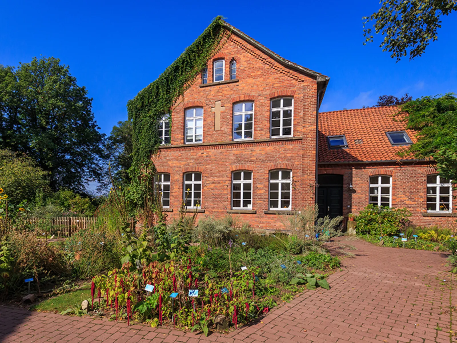  Allegorische Gärten in Lehrte