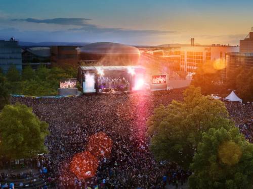 Plaza Festival am Expo Gelände