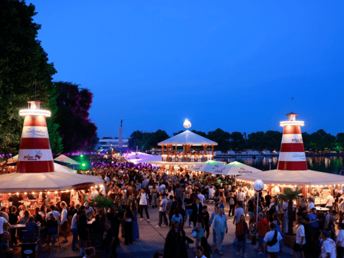 Meeleolukas pilt 2026. aasta Maschseefestist Hannoveris – Saksamaa suurim järvefestival.