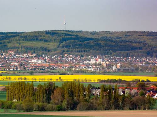 Blick über Barsinghausen auf den Deister