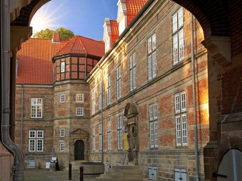 Schloss Landestrost in Neustadt