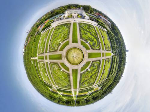 Großer Garten in 360°