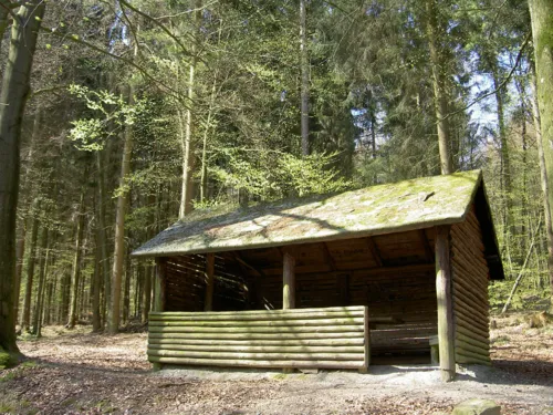 Van berghut naar berghut in het Deister-gebergte