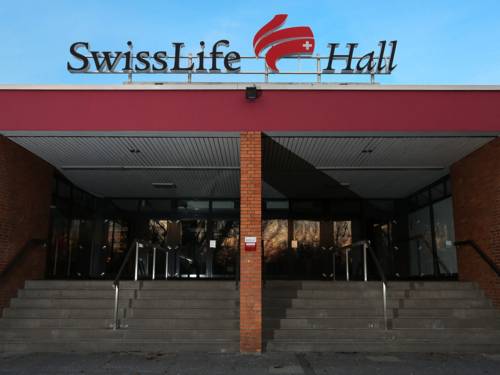 Der Eingang der Swiss Life Hall.