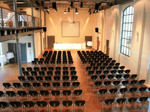 Lecture in the Hävemeier & Sander Hall in the Werkhof