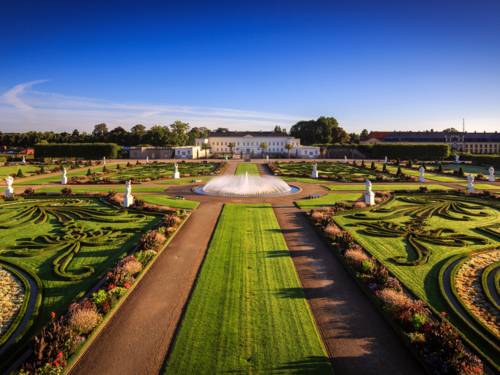 Stor hage med Herrenhausen slott