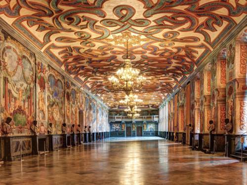 View of the ornate main hall of the Herrenhausen Gallery