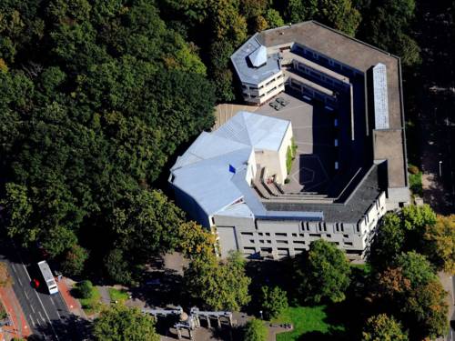 Het gebouw vanuit vogelperspectief