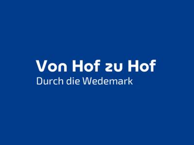 Ausschnitt eines Flyerdeckblattes mit blauem Hintergrund und Schriftzug
