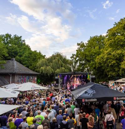 B&uuml;hne an der Maschseequelle