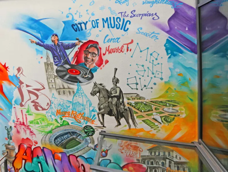Graffiti am Aegidientorplatz - me and all hotel hannover