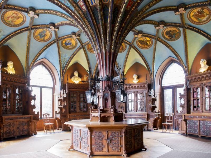 Bibliothek Schloss Marienburg