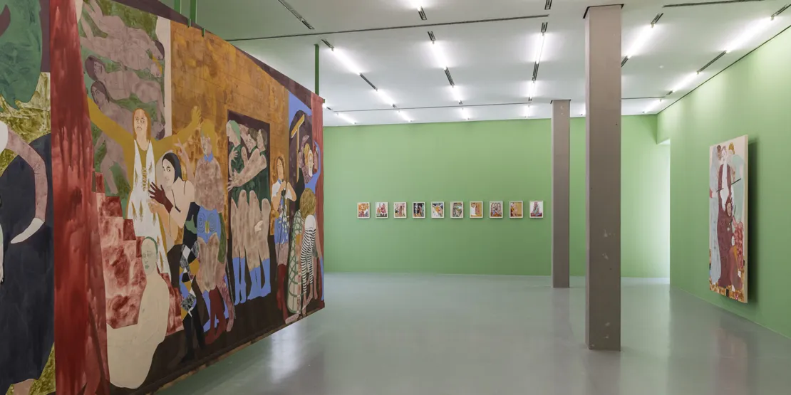 Ella Walker. Chorus, vista dell’installazione, Kestner Gesellschaft, 2023, per gentile concessione dell’artista e di Casey Kaplan, New York