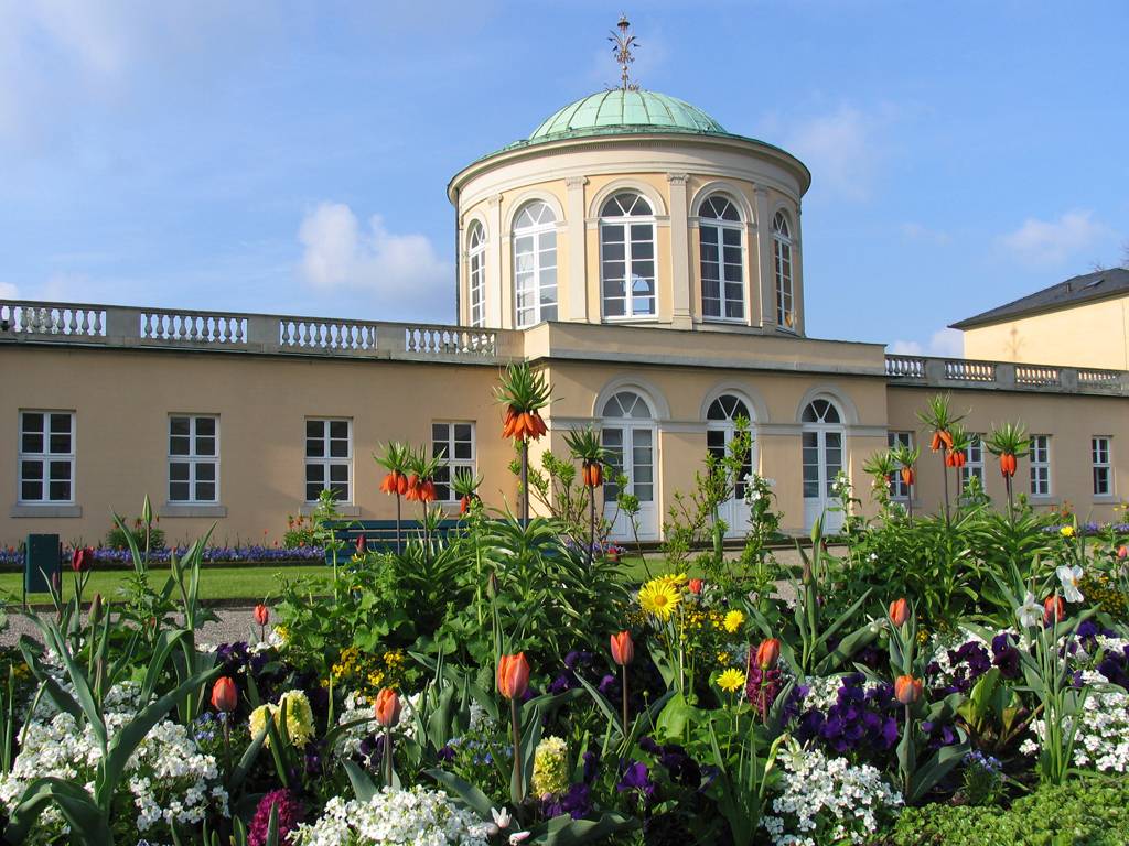 The Royal Gardens of Herrenhausen Royal Gardens of Herrenhausen