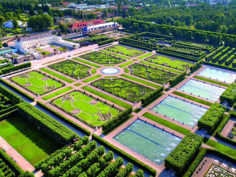 38+ Hannover Herrenhausen Gärten, Use these maps to find your way