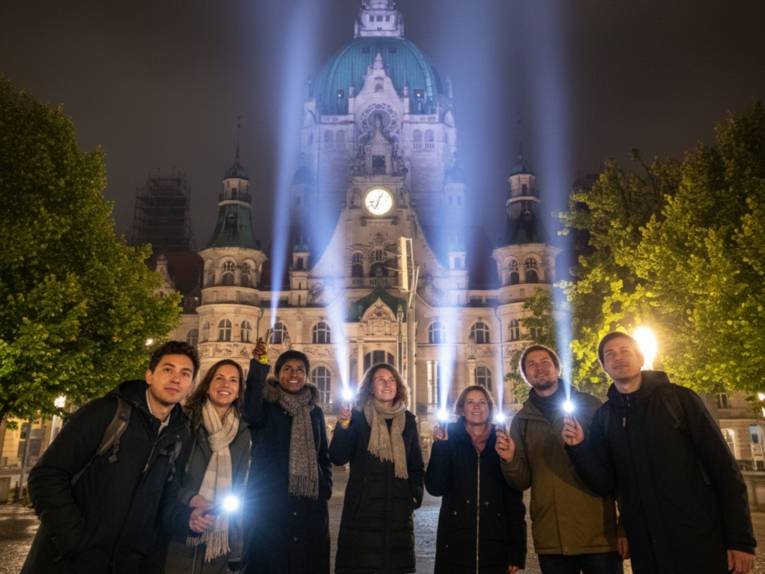 Flashlight Tour vor dem Neuen Rathaus