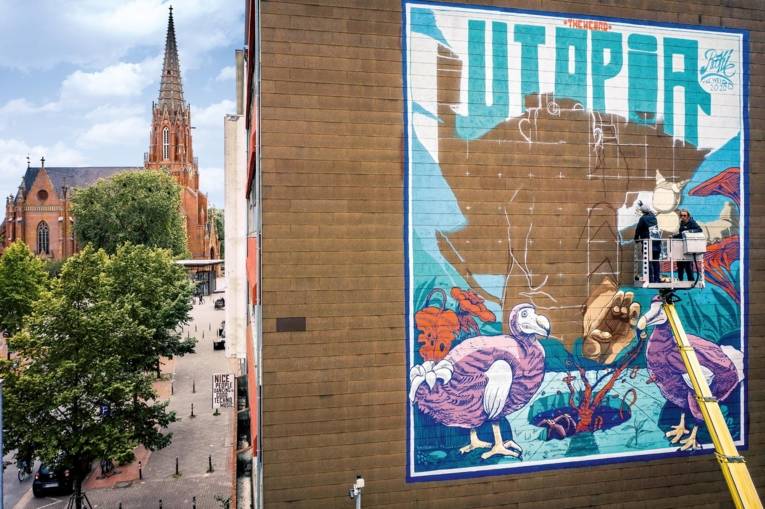 Großes Mural in der Nordstadt zum Hola Utopia 2020