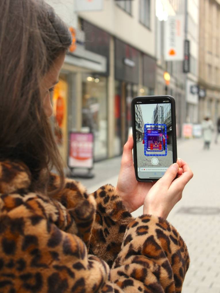 Augmented Stra&szlig;enschilder
