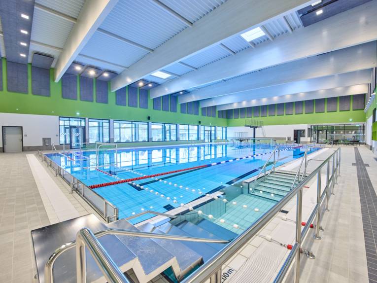 Misburger Bad Innen: Hallenbad