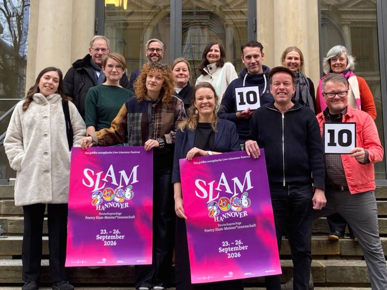 Hannover acoge el campeonato de Poetry Slam de habla alemana. Del 23 al 26 de septiembre de 2026, la ciudad se convertirá en un escenario para voces creativas y actuaciones apasionadas.