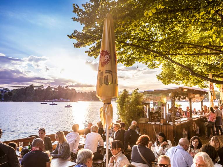 Oostelijke oever tijdens het Maschseefest