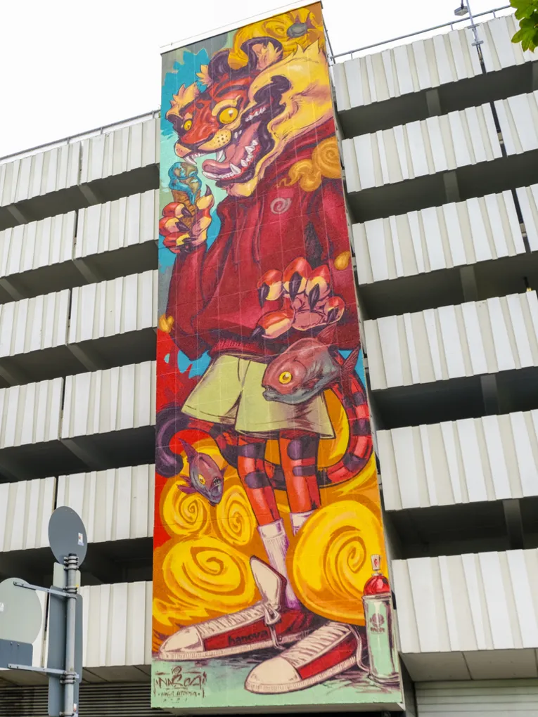 Nasca1/Parking Garage on Mehlstraße