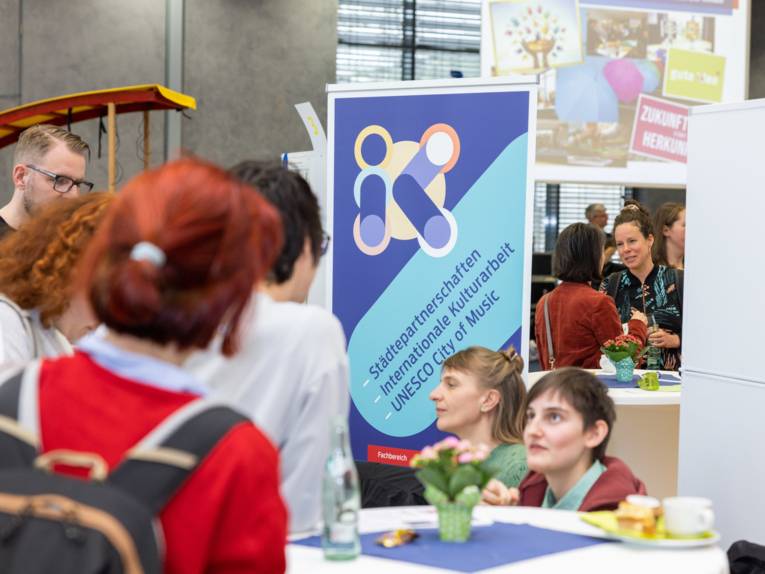 Ein Stand auf einer Veranstaltung.