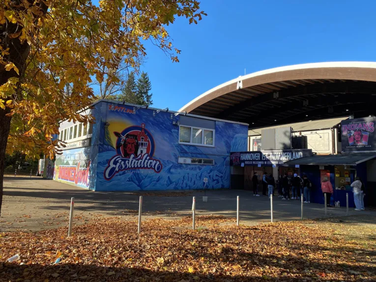 Jäähall väljastpoolt.