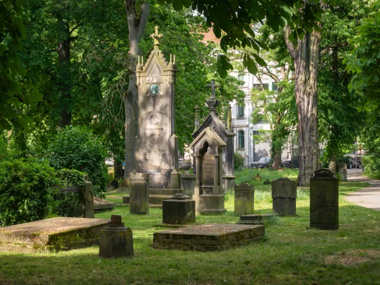 Gartenfriedhof