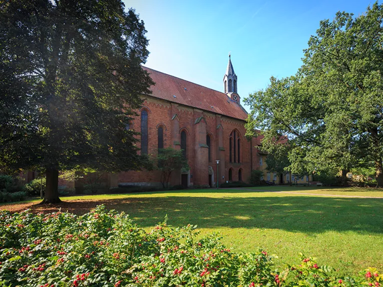 Klasztor Mariensee: ewangelicki klasztor żeński w Mariensee, dzielnicy miasta Neustadt am Rübenberge