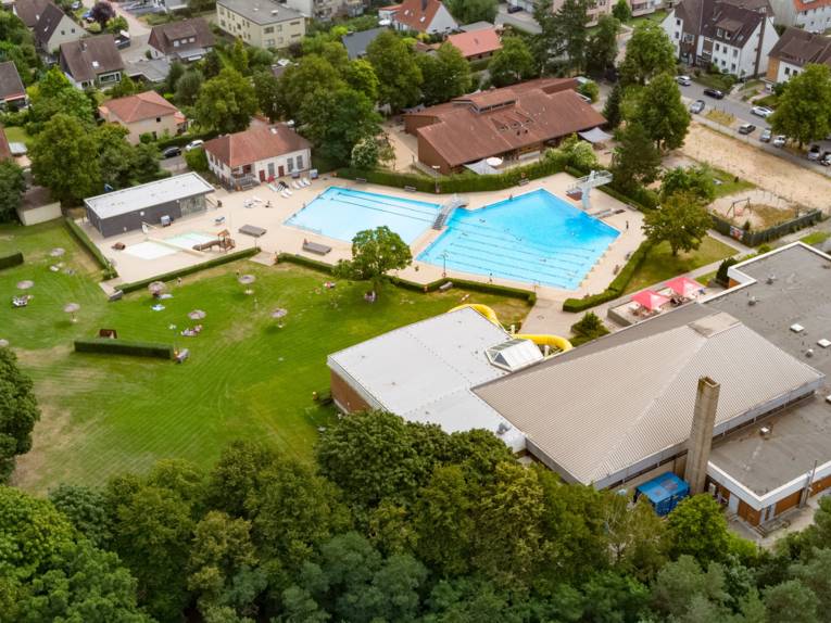Luftbild Hallenfreibad Burgdorf