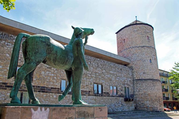 Mann mit Pferd Am Hohen Ufer