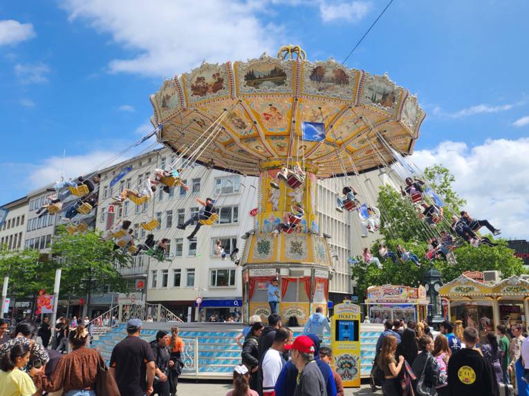 Kettenkarussell auf dem Kröpcke.
