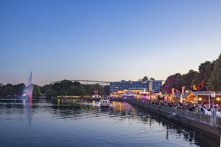 Maschsee Lake Festival at night