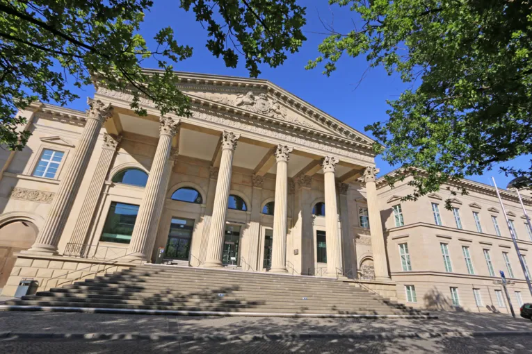 Alam-Saksi parlament