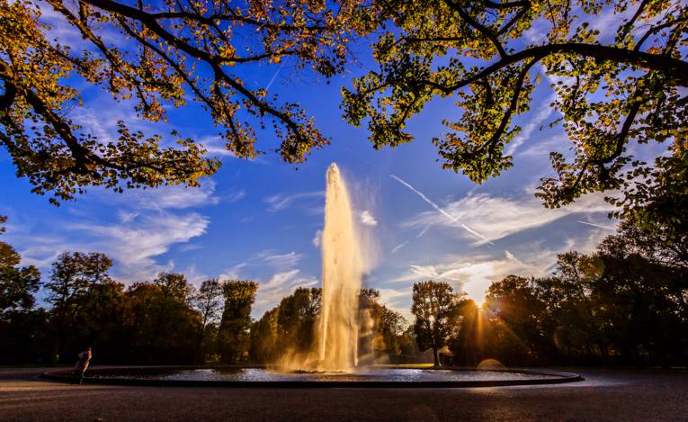 The Great Fountain in Herrenhausen in Autumn