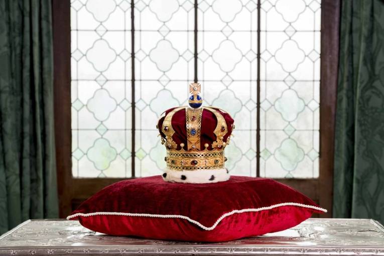 Präsentation der hannoverschen Königskrone