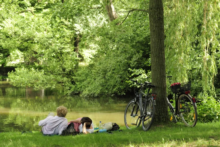 Fahrradfahrer im Georgengarten