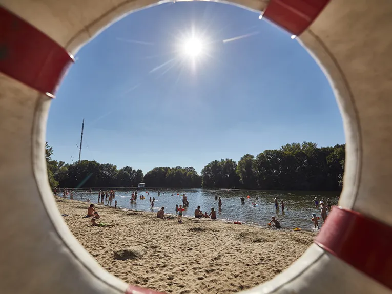  Strandbad in Hemmingen