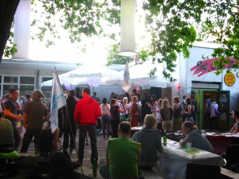 At Chéz Heinz