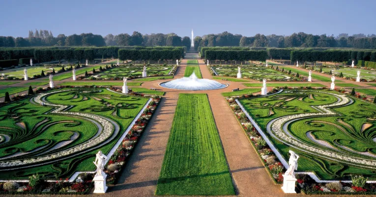 A front view of the Herrenhausen Gardens.
