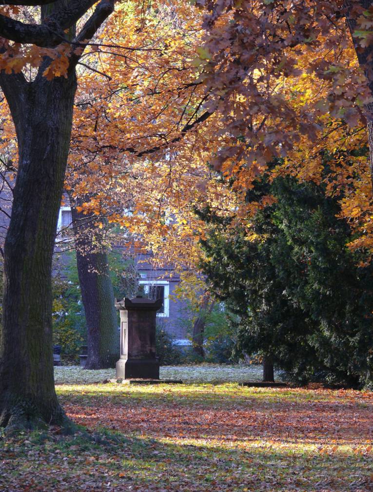Döhren-kirkegården