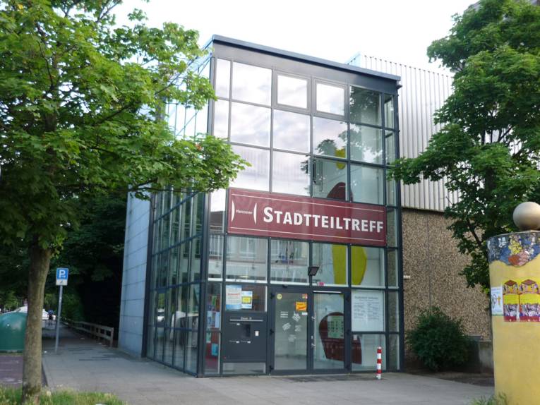 Sahlkamp Borgerkontor i samme bygning som Sahlkamp Kvartershus