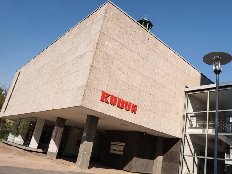 Foto des Einganges Galerie KUBUS