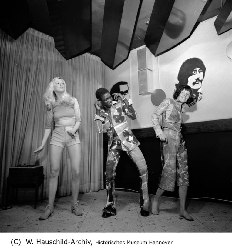 Foto von Wilhelm Hauschild, 1972: Modenschau My Lord.
Hauschild-Archiv im HMH, Blatt 25797, 
