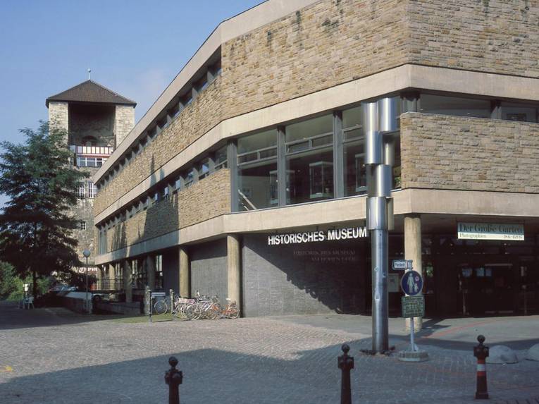 Historisk Museum, Am hohen Ufer, indgang fra Burgstraße