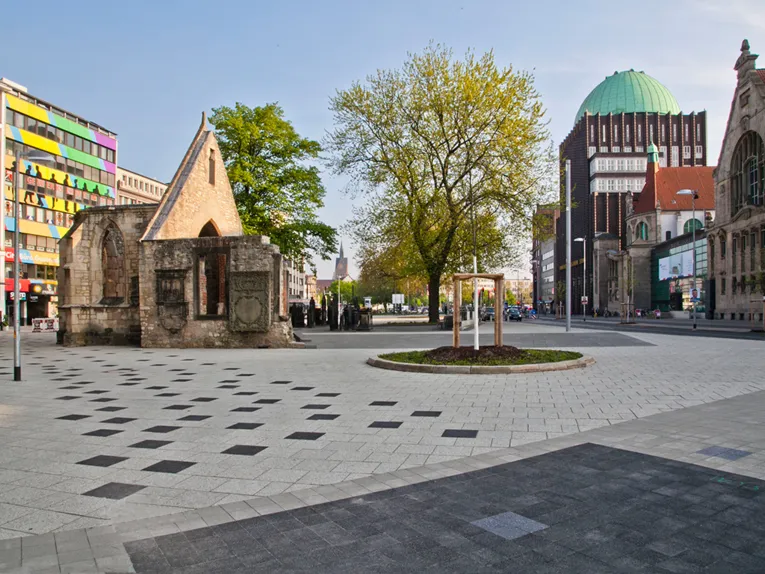 Blick auf den Stadtplatz an der Goseriede
