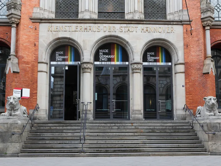 Gebäude von außen. 